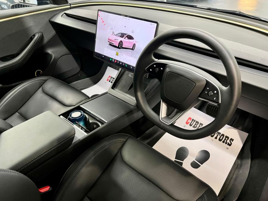 Model 3 RWD - Image 3
